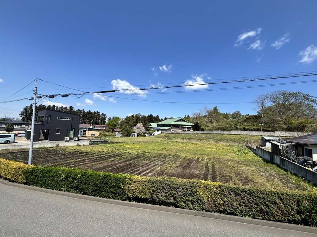 八戸市大字新井田字門前