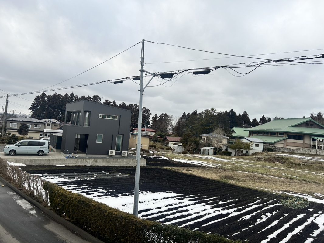 八戸市大字新井田字門前
